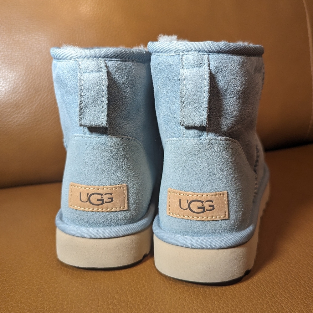 UGG CLASSIC MINI 2 SIZE 9 BLUE Women's